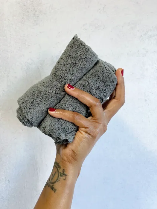 Viviane Aires Skin Wellness Facial Studio Picture 4