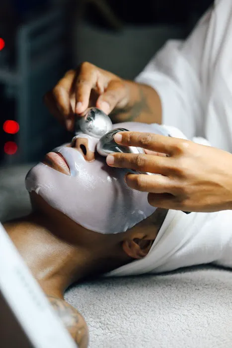 Viviane Aires Skin Wellness Facial Studio Picture 1