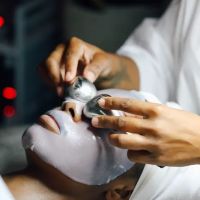 Viviane Aires Skin Wellness Facial Studio ico