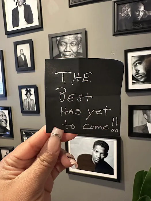 387 Grooming Picture 3