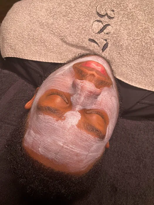 387 Grooming Picture 4