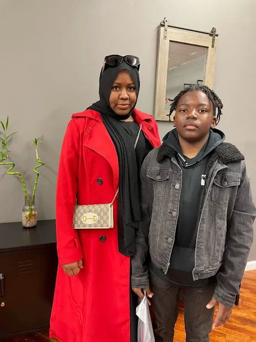 387 Grooming Picture 9