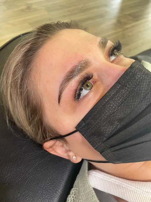 Uncovered Beauty Picture 7