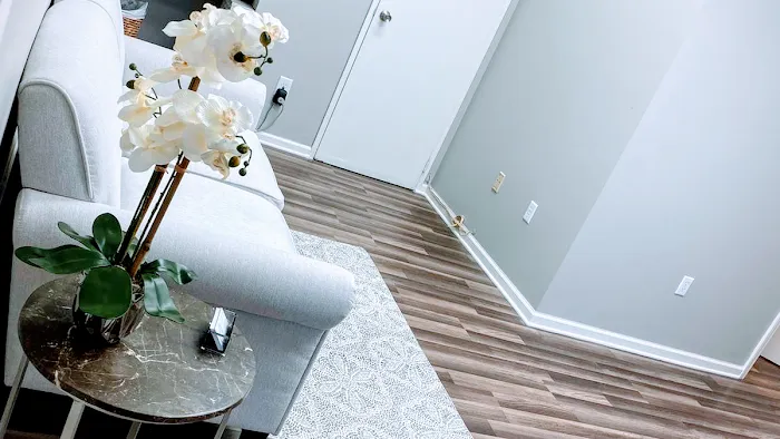 Dari Perly Studio LLC Picture 2