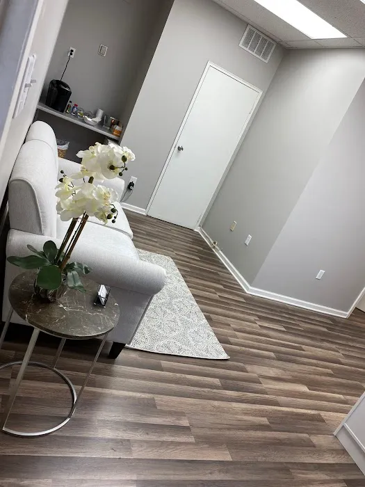 Dari Perly Studio LLC Picture 7