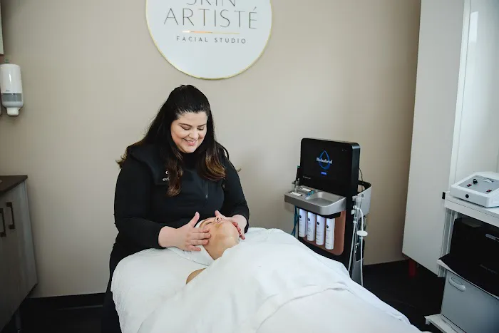 The Skin Artisté Picture 9