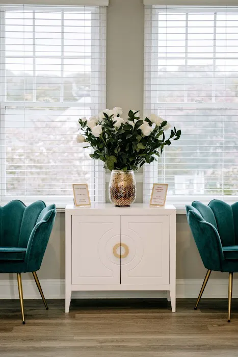 Skinlogics Medical Aesthetics Picture 8