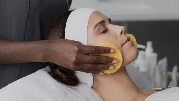 BEING AND BEAUTY Picture 2