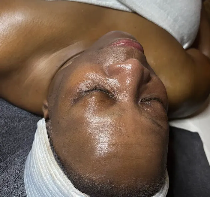 Glow Wellness Spa (Lafayette Hill) Picture 8