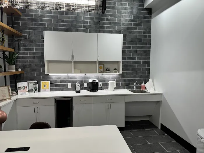 Hello Beauty Picture 3