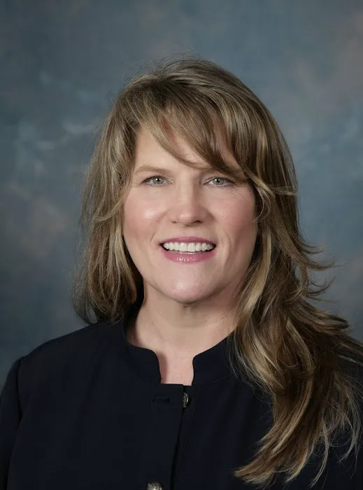 Victoria Capozzoli, Medical Aesthetician Picture 6