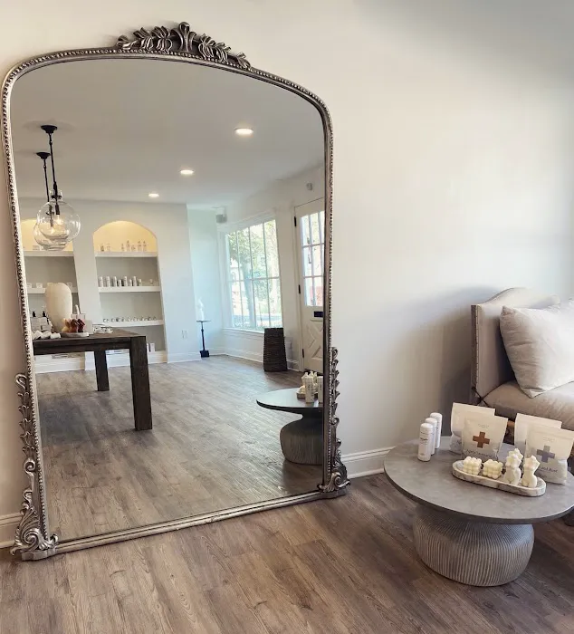 Anej Skin Studio Picture 3