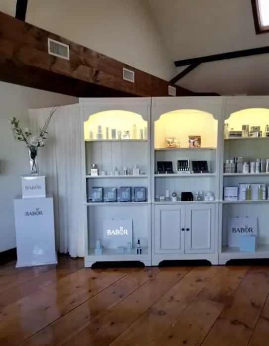 Esthetique Skin Care Picture 2