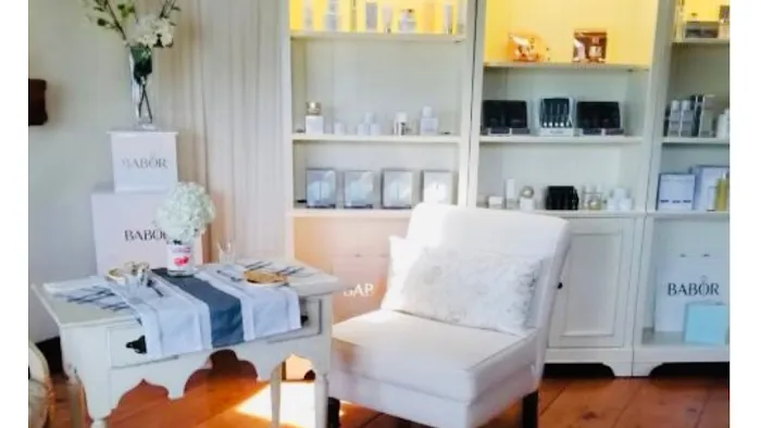 Esthetique Skin Care Picture 3