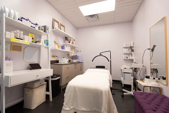 Lux Wax Studio Picture 8