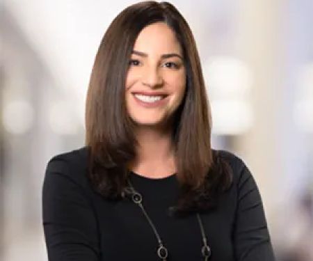 Hillary Kahan, Licensed Esthetician