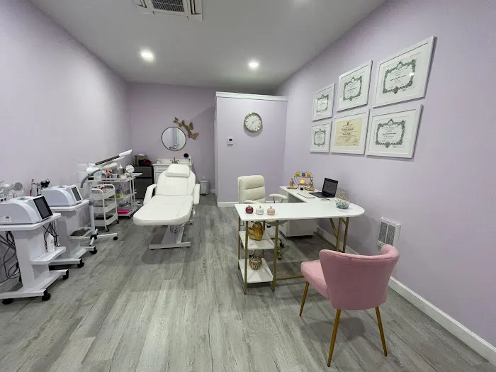 Divine Beauty & Health Picture 5