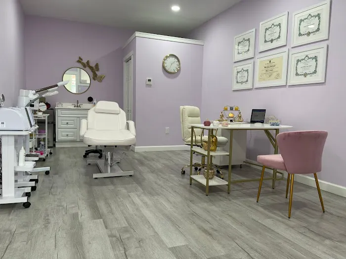 Divine Beauty & Health Picture 6