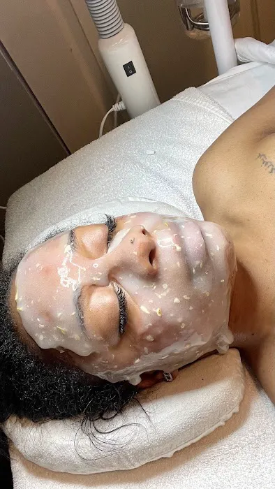 Taylor'd Aesthetics Studio Picture 6