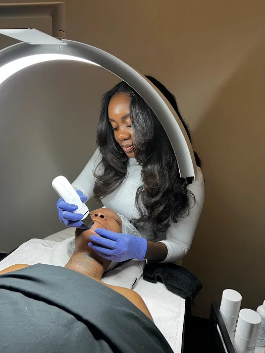 Taylor'd Aesthetics Studio Picture 8