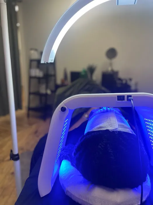 Taylor'd Aesthetics Studio Picture 5