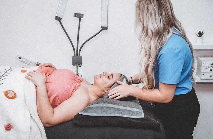 The Glow Lab Picture 3