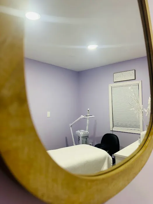 Glamorous Skin Glow Picture 8