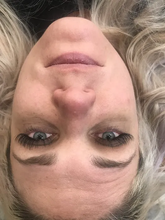 Mallory Marie Lashes & Skincare Picture 4