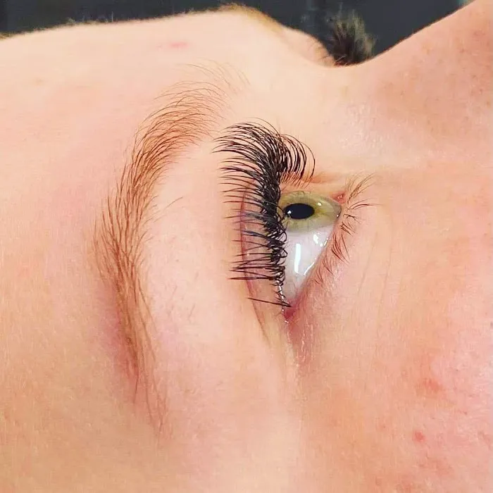 Mallory Marie Lashes & Skincare Picture 3