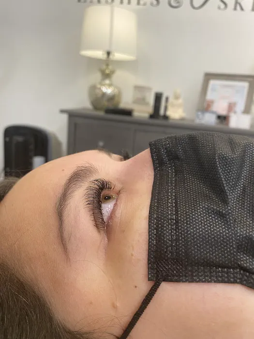 Mallory Marie Lashes & Skincare Picture 2