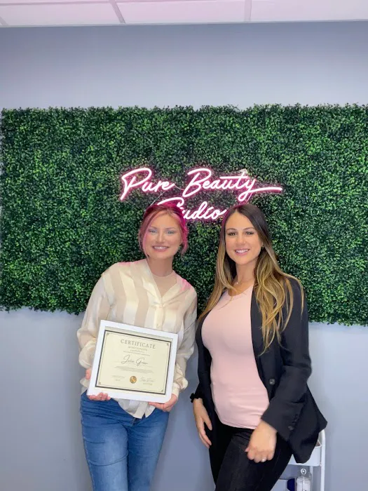 Pure Beauty Studio Picture 2