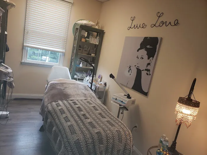 Diana's Earth Skincare Ltd. Picture 10