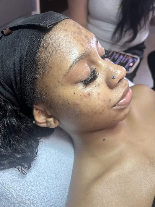 The Clear Skin Collective Picture 1