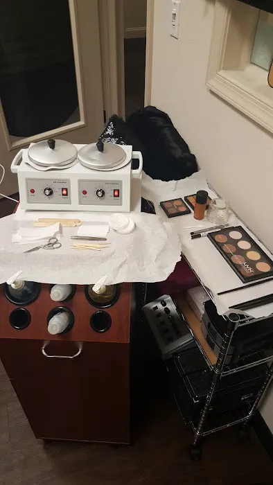 The Skin Den Picture 10