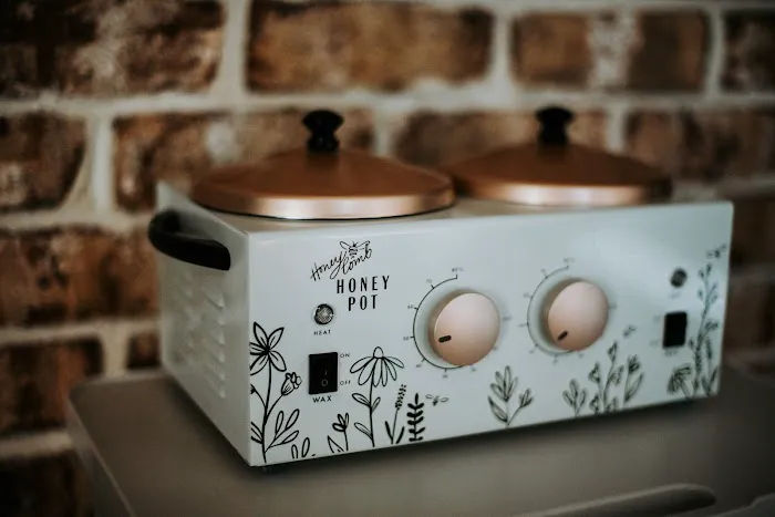 Skin Therapy with Jenna Picture 8