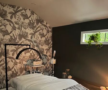 Skin Therapy with Jenna