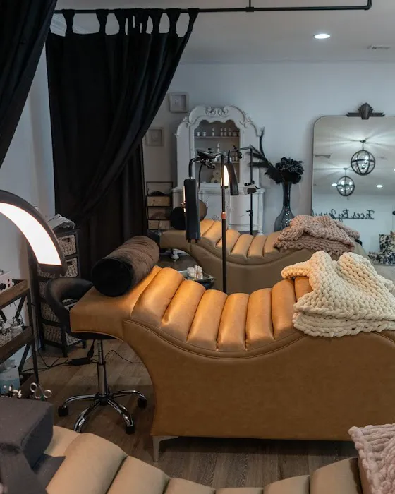 Faces By Jennifer Skin & Lash Picture 4