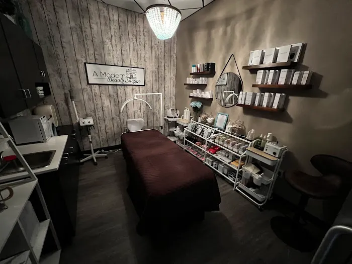 A Modern Beauty Shoppe Picture 2