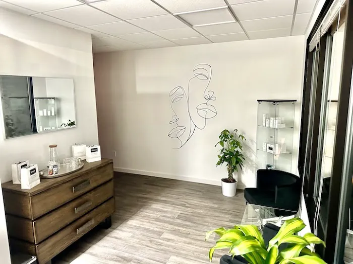 Skincera Beauty Picture 4