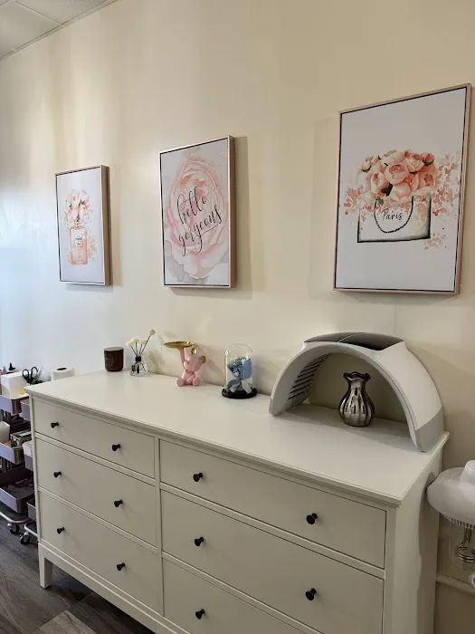 Sunny Lash & Spa Picture 6