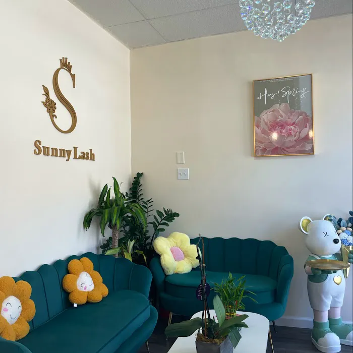 Sunny Lash & Spa Picture 7