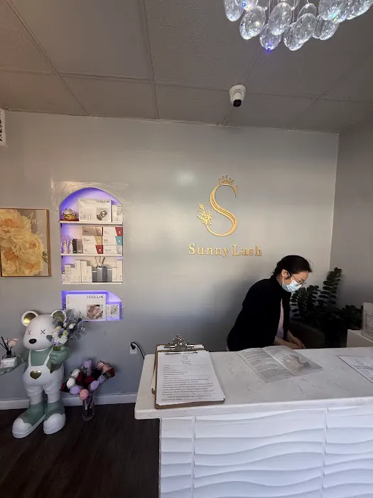 Sunny Lash & Spa Picture 10