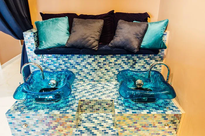 Blue Velvet Beauty Salon Picture 4