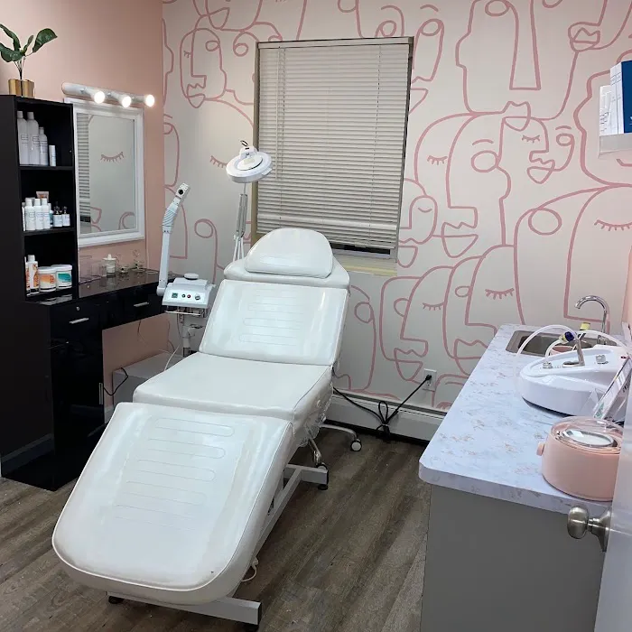 J'Dereé Beauty Picture 1