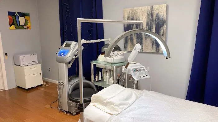 Skin Forward Beauty Clinic Picture 2