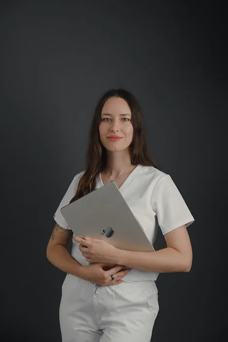 Hanna Kibitska Esthetician Picture 1