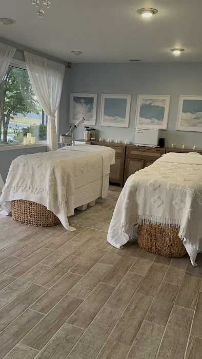 Skin Love Beauty & Body Bar Picture 3