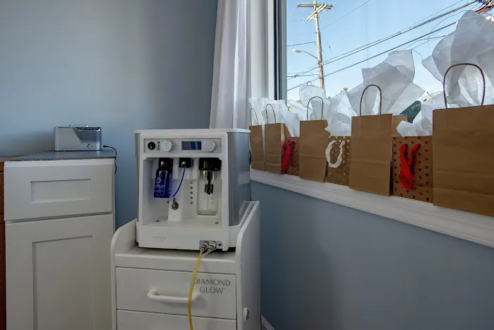 Skin Love Beauty & Body Bar Picture 10