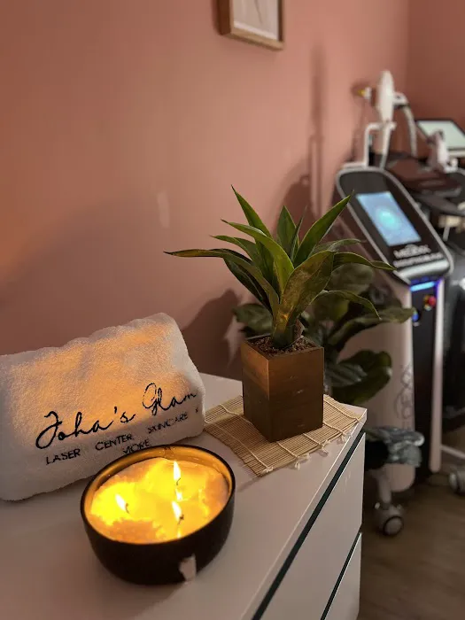 Joha's Esthetic Glam Picture 2