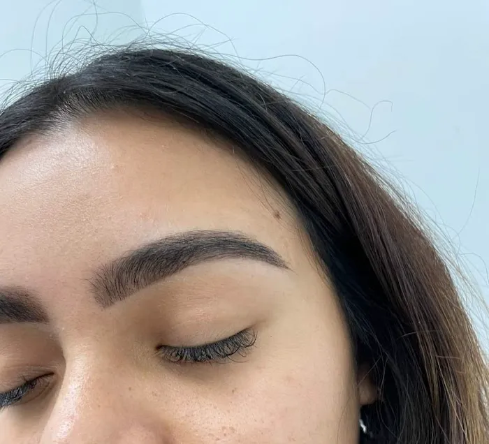 Makeup By Cole - The Lash Lady Picture 1